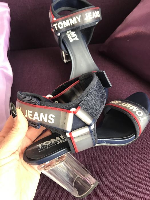 Босоножки Tommy Jeans,стиль,комфорт