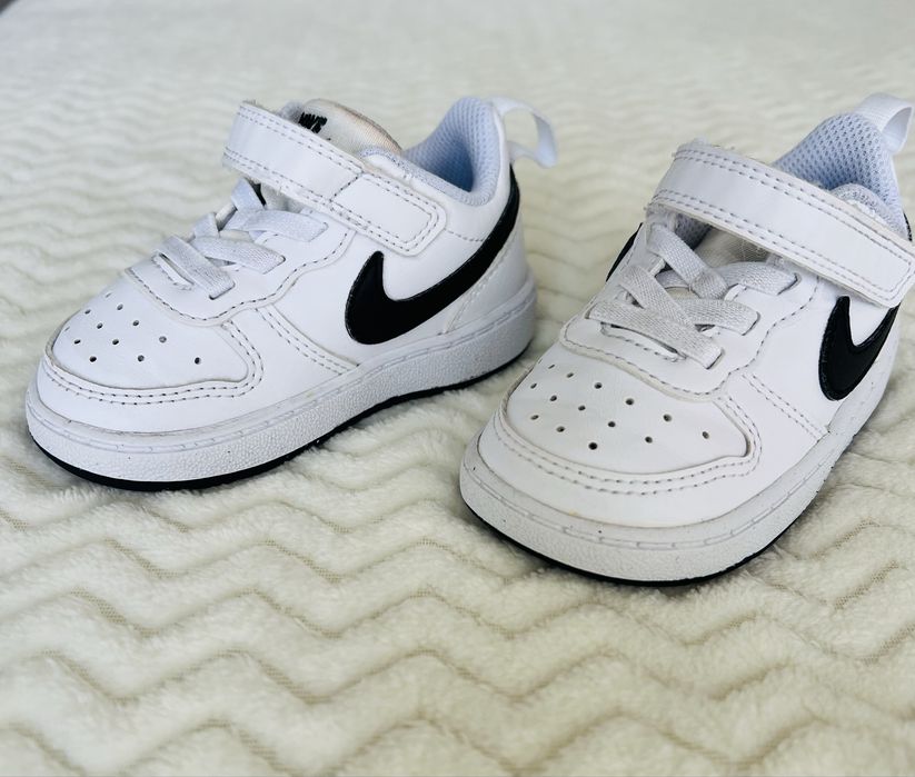 Sapatilhas Nike branco (Tam.21)