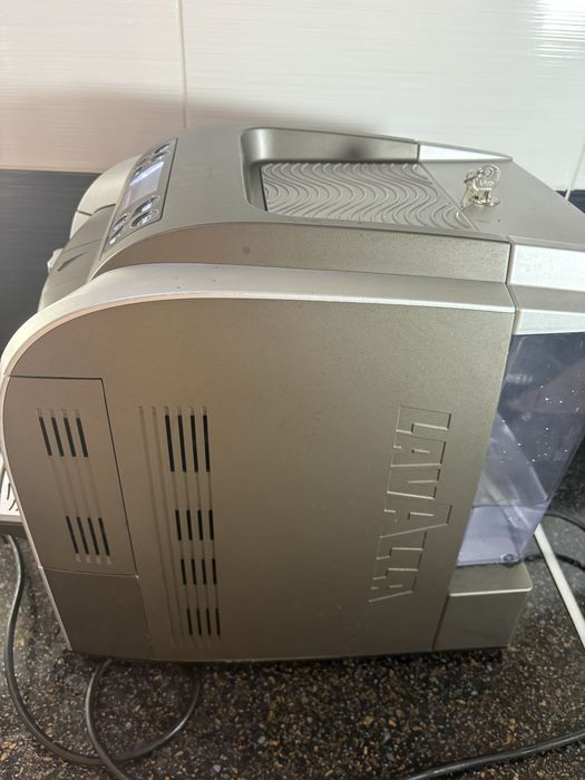 Кавомашина lavazza