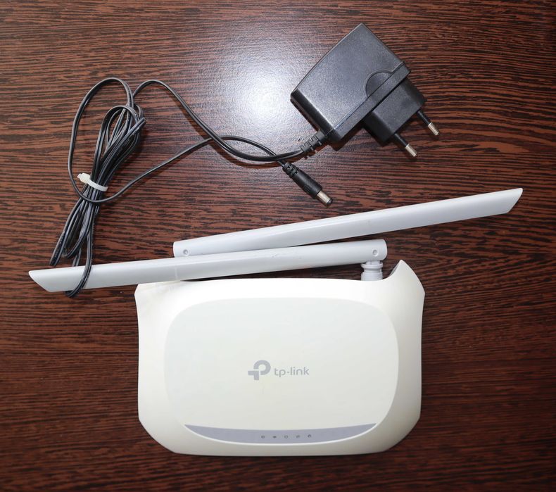 Продаеться модем – 
МАРШРУТИЗАТОР TP-LINK TL-WR840N