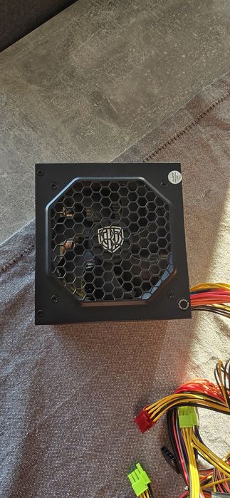 Fonte de alimentação 600w
