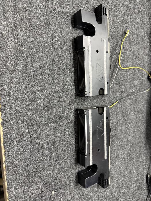 Coluna TV samsung UE43J5500AK