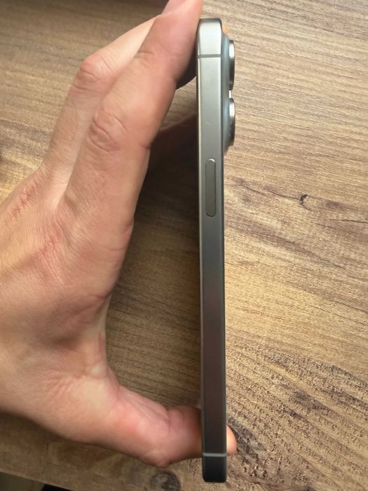 Продам iphone 15 pro max 512 gb на запчастини