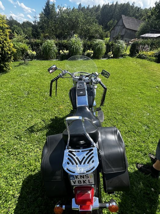 Suzuki Intruder