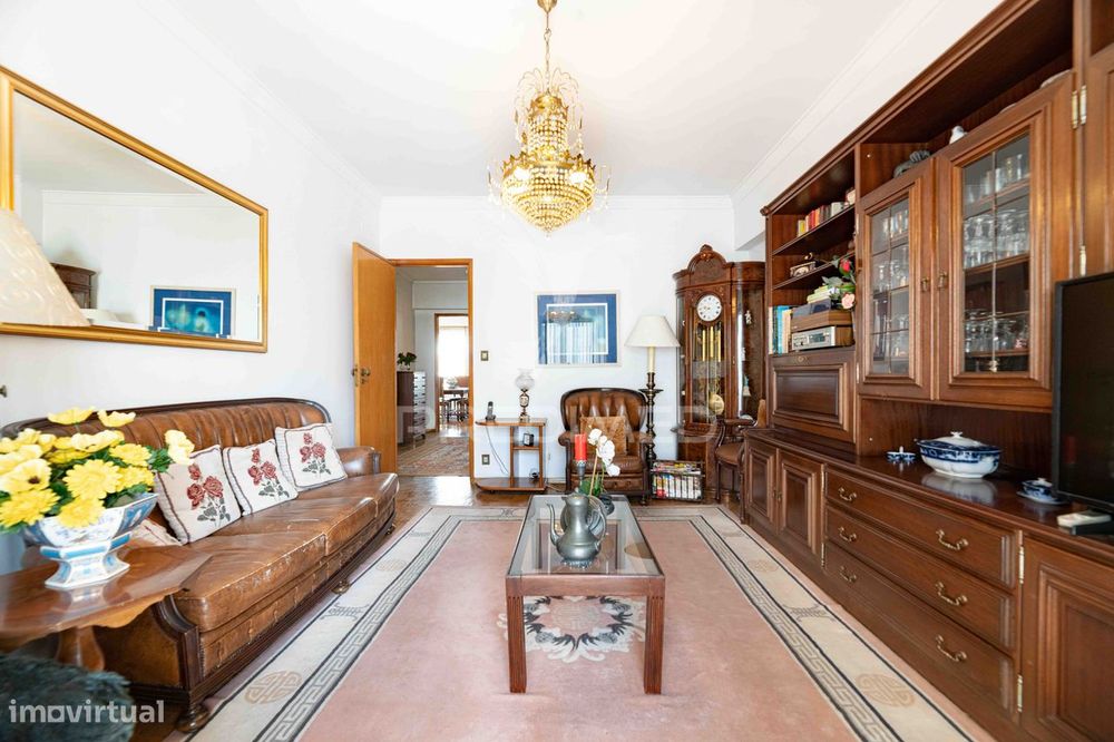 Apartamento T4 na Portela, próximo da Expo