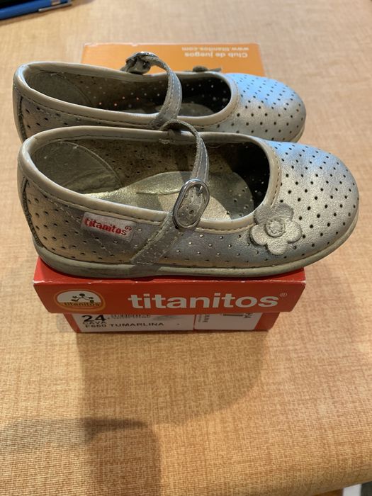 Titanitos Girls' Shoes – Size 24