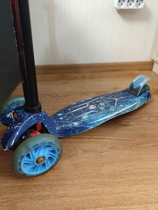 Продається самокат дитячий