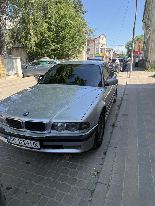 BMW E38 730D обмін