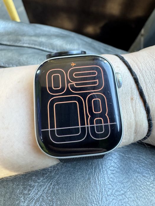 Apple watch series 10 42