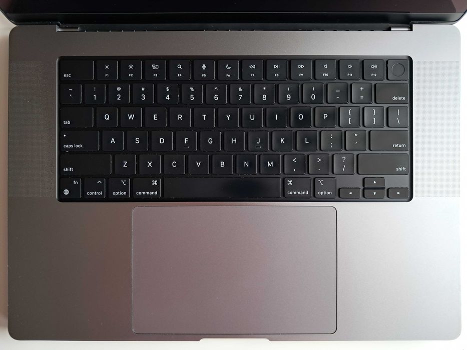 Laptop Apple Macbook Pro M1 Max 2021 16,2" 64 GB / 1 TB 32 rdzenie GPU