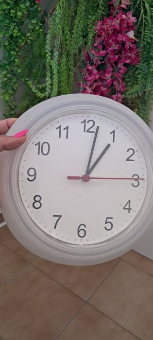 Relógio branco  ikea