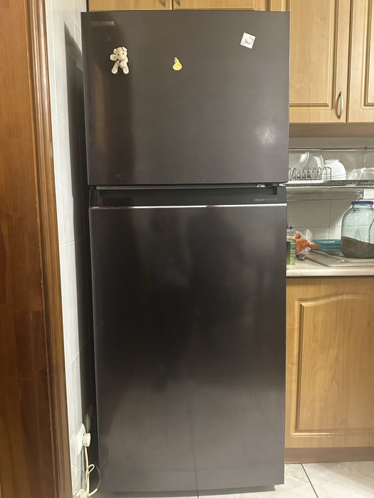 Холодильник Toshiba