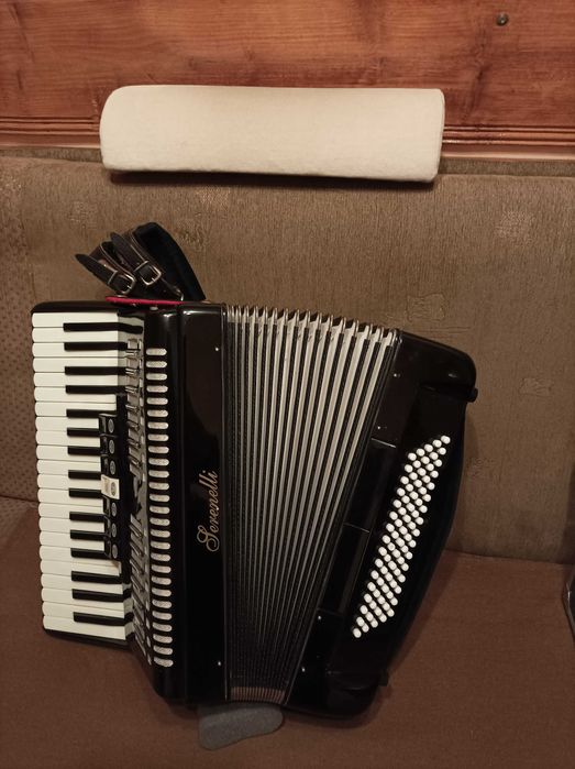 Akordeon Włoski firmy,, Serenelli "  80 bas.- stan tech.sklepowy