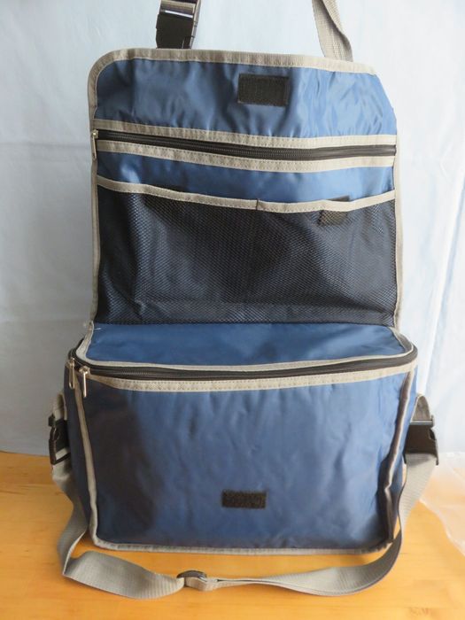 Caixa e mala de acessórios p/ automóvel, ideal viagem c/ criança