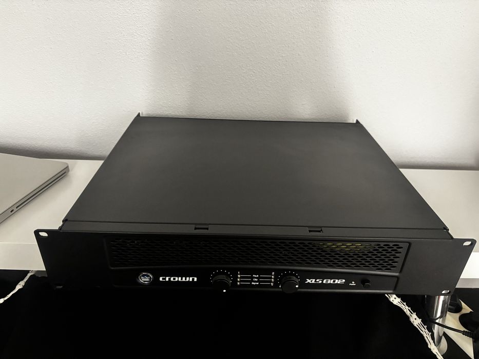 Amplificador Crown XLS 602 – Potência e Fiabilidade – Usado