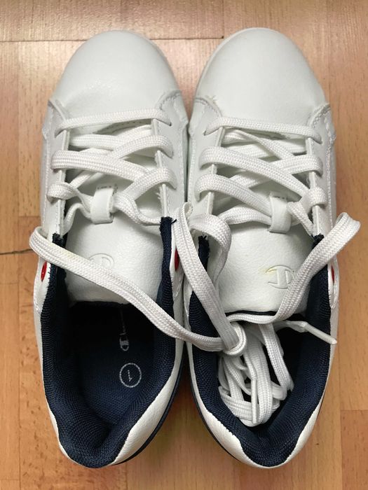Nowe markowe buty dziecięce Champion 1