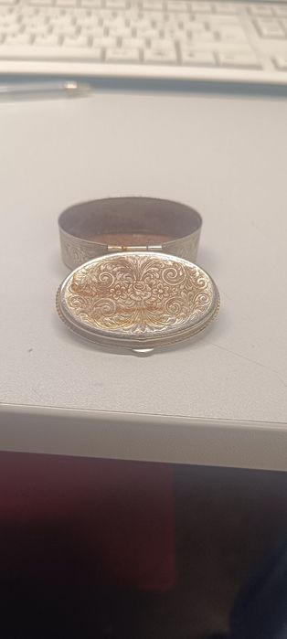 Mini caixa metalica