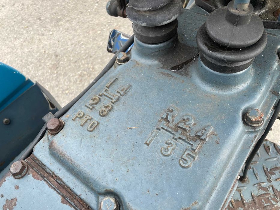 Mini traktor Mitsubishi D 2600