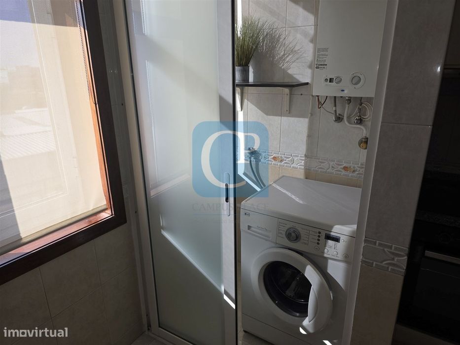 Apartamento T2 na Avenida D. Afonso Henriques, Rio Tinto, Gondomar