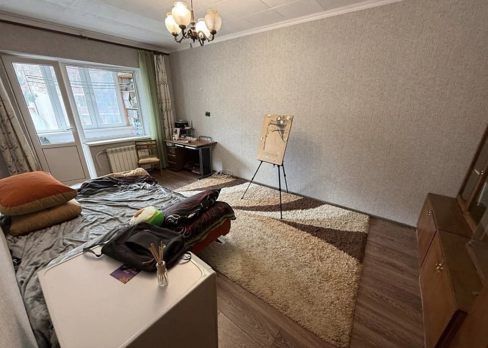 Продам квартиру 1 кім.в центрі с.Проліски