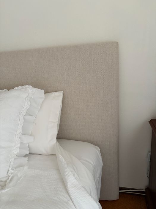 Cabeceira de cama Bege