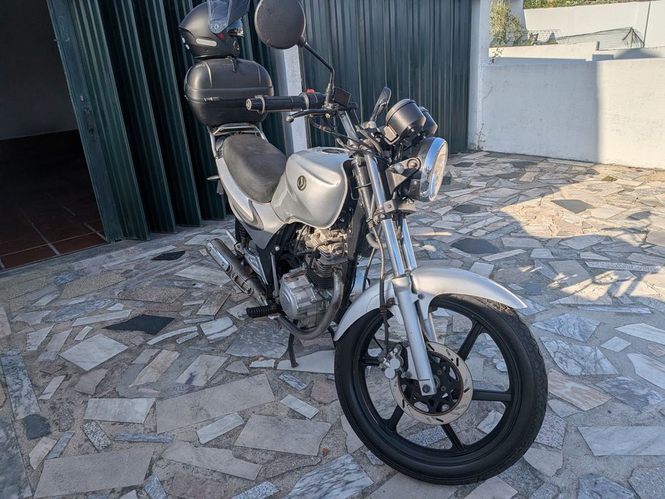 Só hoje Urgente - Sym XS15K - Muito Bom Estado