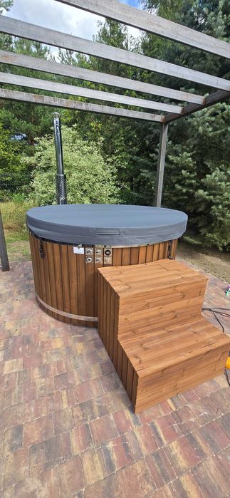 Balia ogrodowa gorąca beczka jacuzzi hydromasaż z wkładem akrylowym