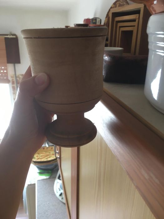 Loiça antiga e recente em vários materiais