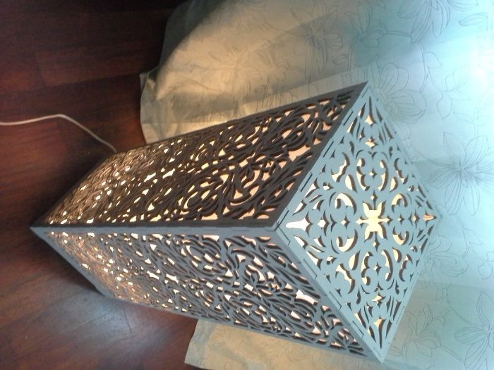 Lampa stojąca ażurowa