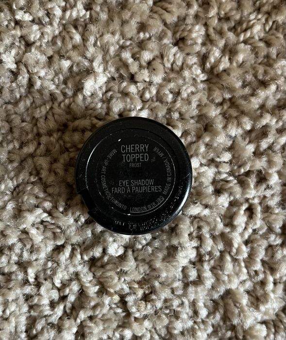 Mac Cherry Topped cień do powiek cienie