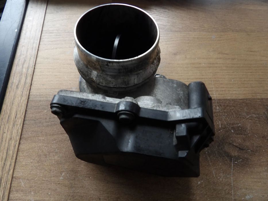 BMW - F10,F11 - PRZEPUSTNICA - 3.0D - 7806231