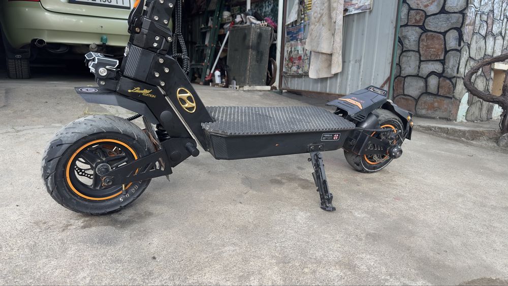 Электросамокат Xboost 005   1500 W 20Ah