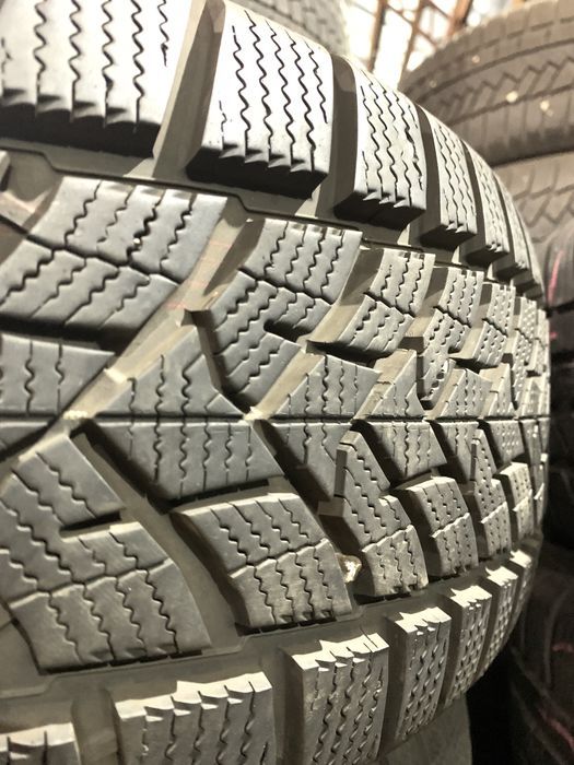 Шини б/у Зима 225/60-17 Dunlop winter 5