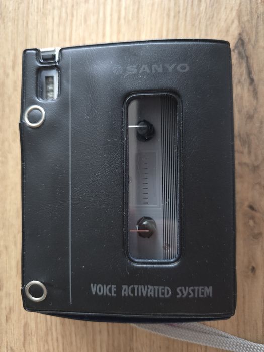 Walkman Tape Recorder Dyktafon Sanyo  TRC 1130