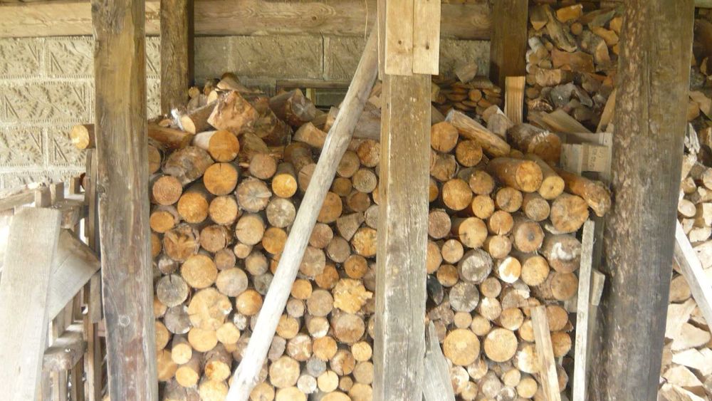 Drewno opałowe sosnowe opał sosna sucha wysezonowana