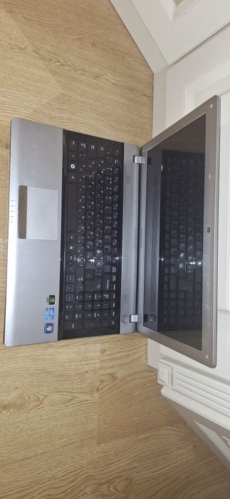 Ноутбук ігровий Samsung  RV520 300E 305Е SSD і5 RAM8Gb  Win 10