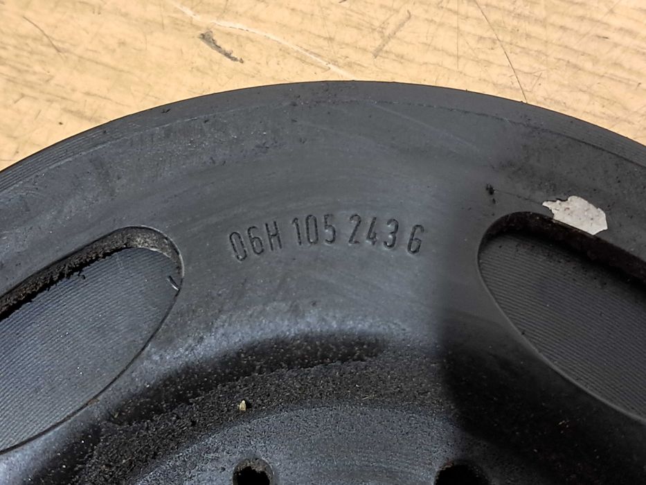 Koło pasowe wału korbowego 1.8 2.0 TFSI AUDI A4 B8 A5 8T VW Seat Skoda
