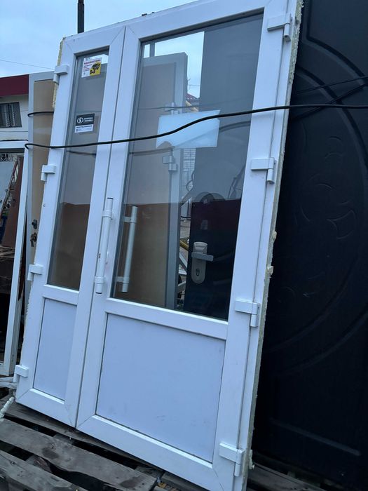 Идеальная ходная двойная металлопластиковая дверь 2500*1270