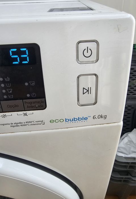 Máquina de Lavar Roupa Samsung EcoBubble 6kg – Ótimo Estado