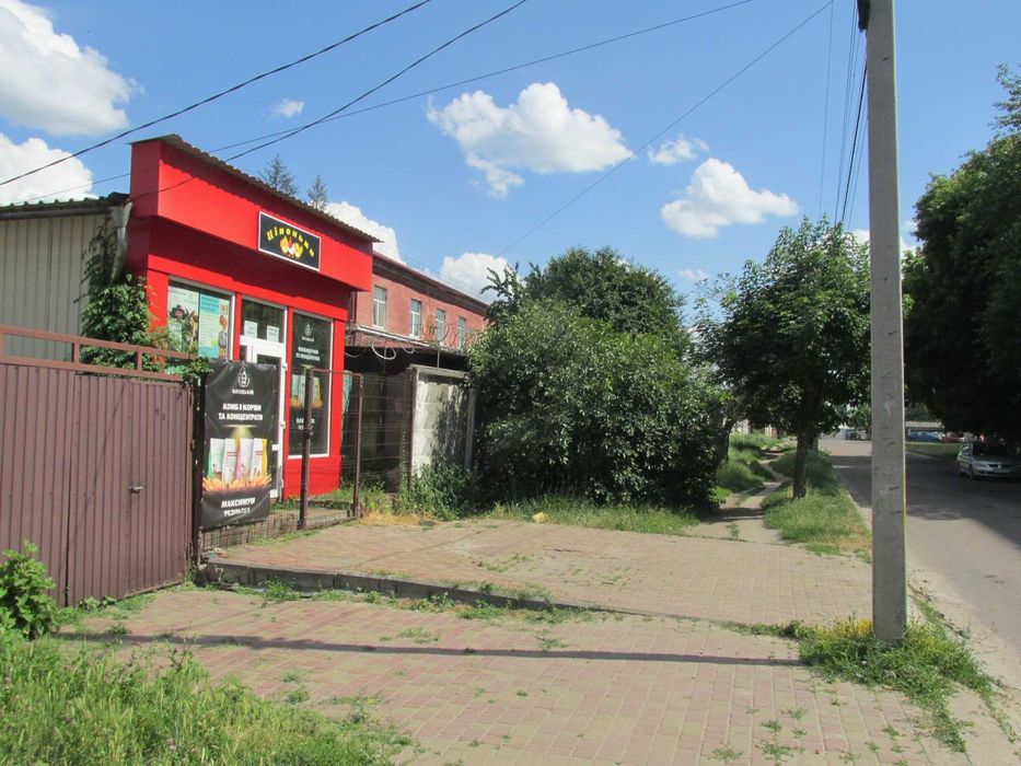 Продається 1/3 част. будинку с окремим двором по вул. Григорія Сокальського  (р-н Центрального ринку) з діючим МАФом