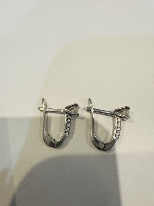 Золотые серьги с бриллиантами