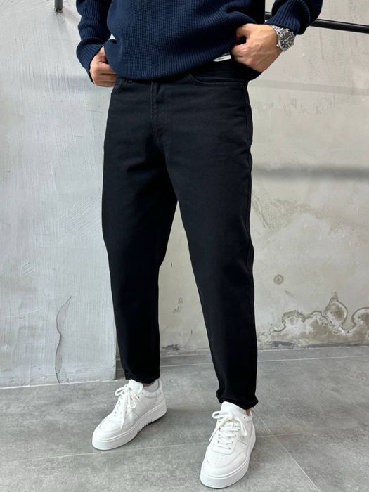 Чорні джинси мом