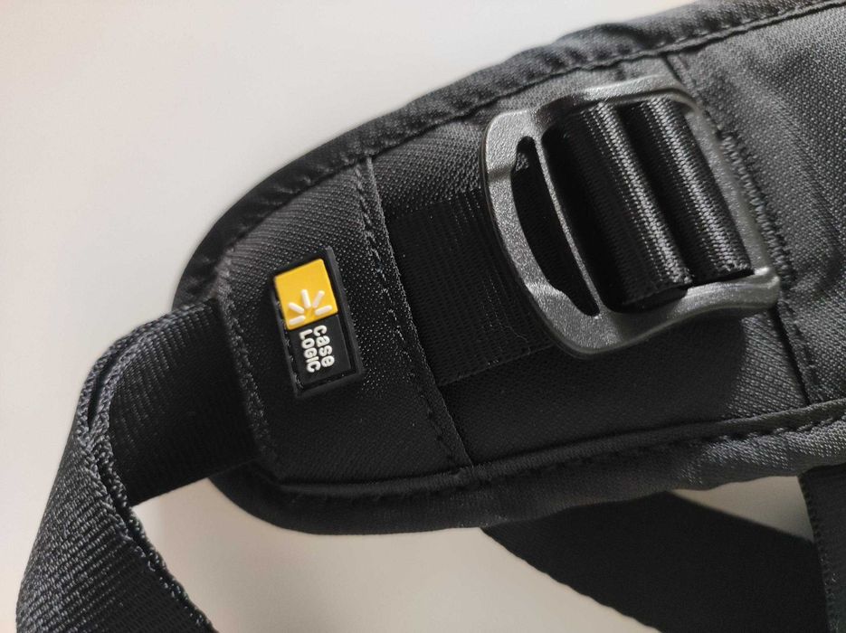 Side-use strap for reflex camera (Logicase)64750575195394122