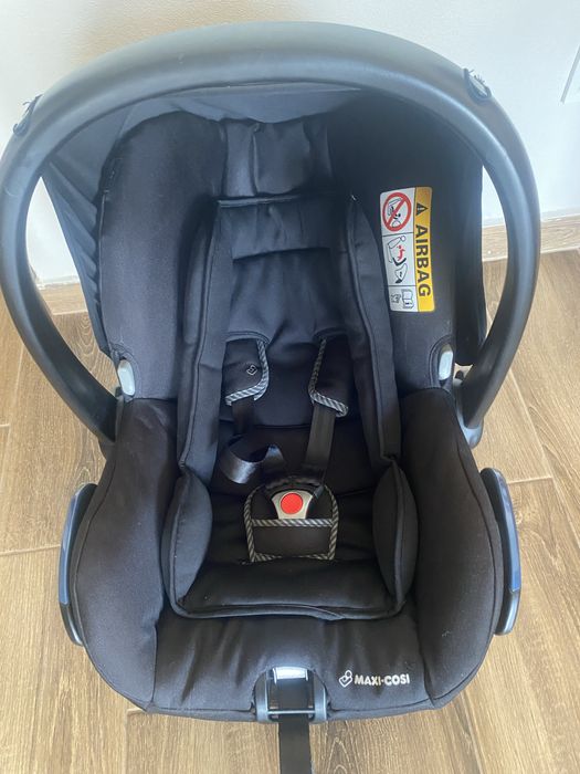 Продам автокрісло-переноску Maxi-Cosi для новонародженого