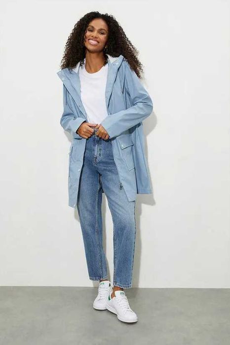 Стильна ніжно блакитна жіноча куртка-дощовик розмір 48-50 XL