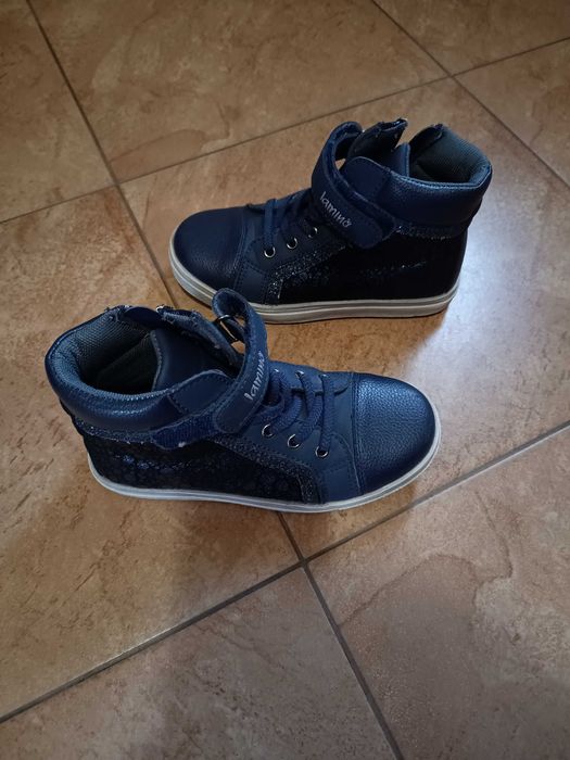 Buty dla dziewczynki