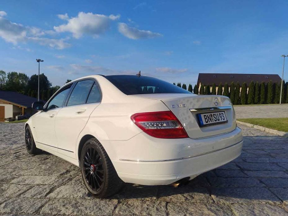 Mercedes c180 kompresor avantgarde xenon skóry nowy rozrzad
