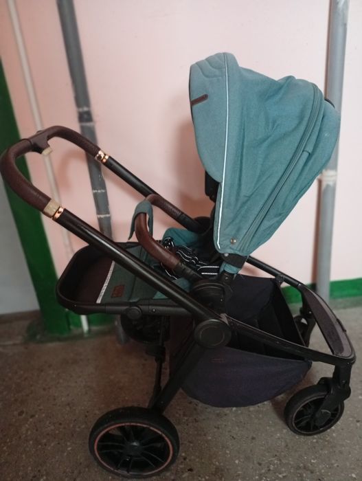 Продам коляску carrello epica