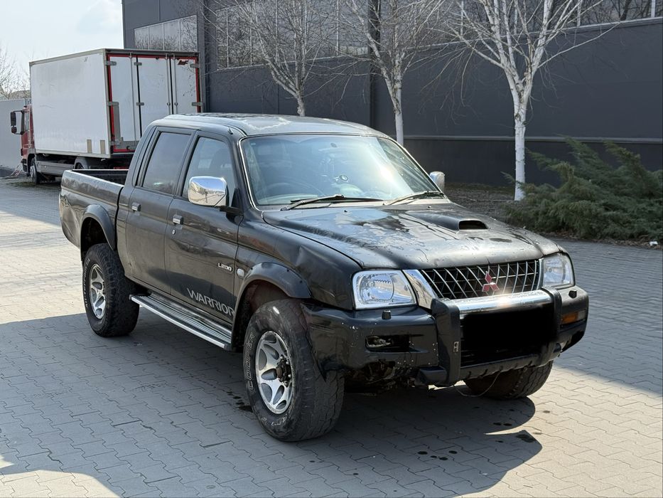 Продам Mitsubishi L200 4x4
