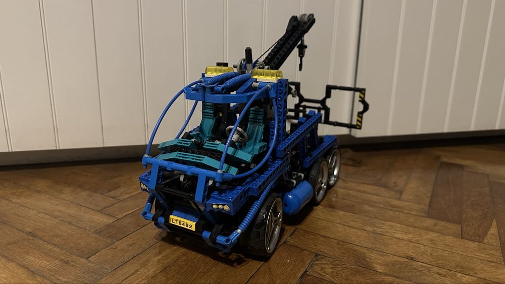Lego Technic 8462 Super Tow Truck Holownik pneumatyka kolekcjonerski